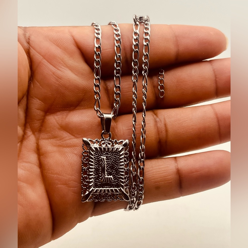 Silver plated necklace unisex leather L design